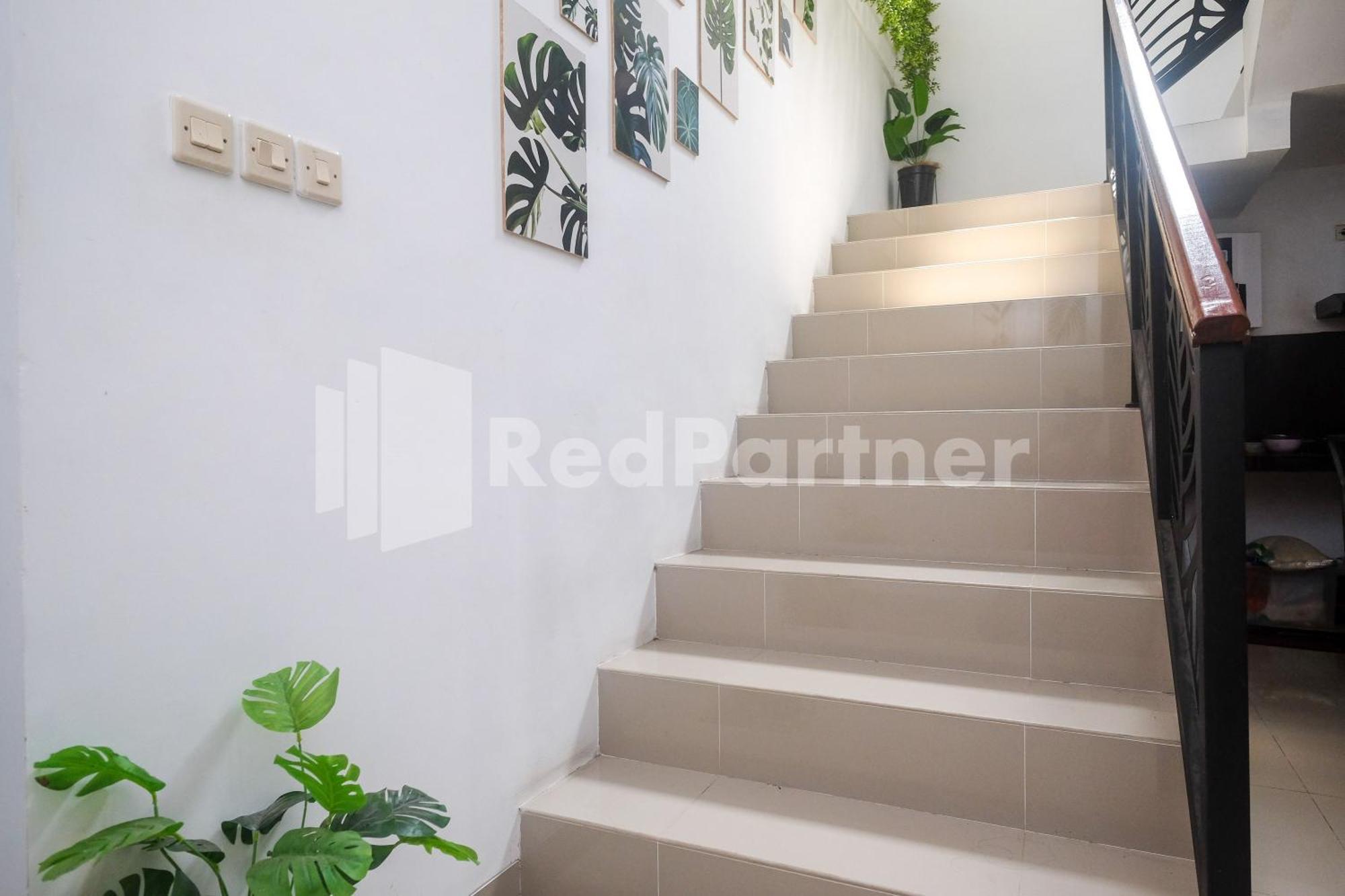 Rumah Daun Timoho Yogyakarta Redpartner Exterior photo
